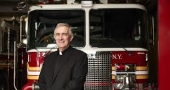 Tom Colucci, từ lính cứu hỏa trở thành Linh mục