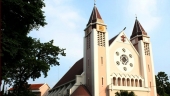 Giáo Hội Năm Châu