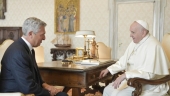 Pope Francis và ông Filippo Grandi